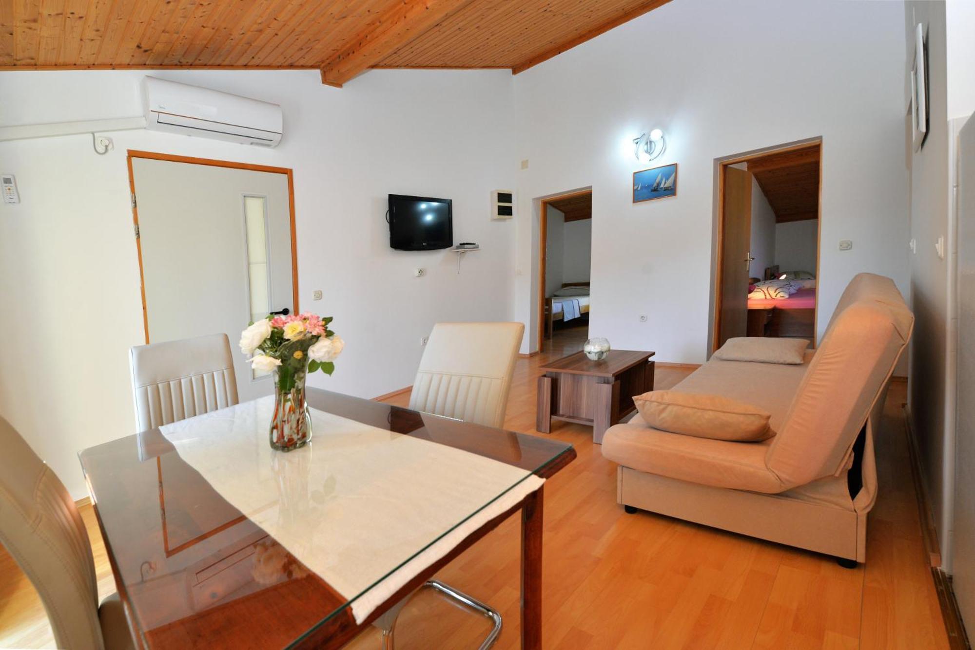 Apartments Goranka Murter Esterno foto